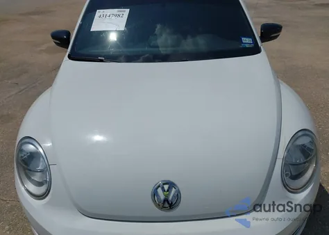 2013 Volkswagen Beetle 2.0T z USA, uszkodzony, nr VIN 3VW867AT5DM814227